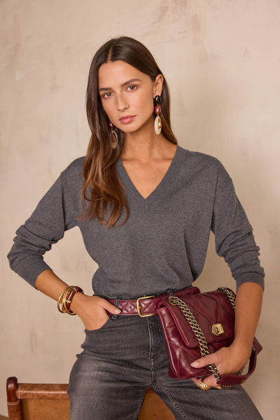 Picture of BOB V-NECK JUMPER IN WOOL